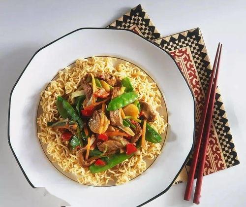 一只肉酱阿国产在线观看,国产喜剧佳作，在线观看笑翻天